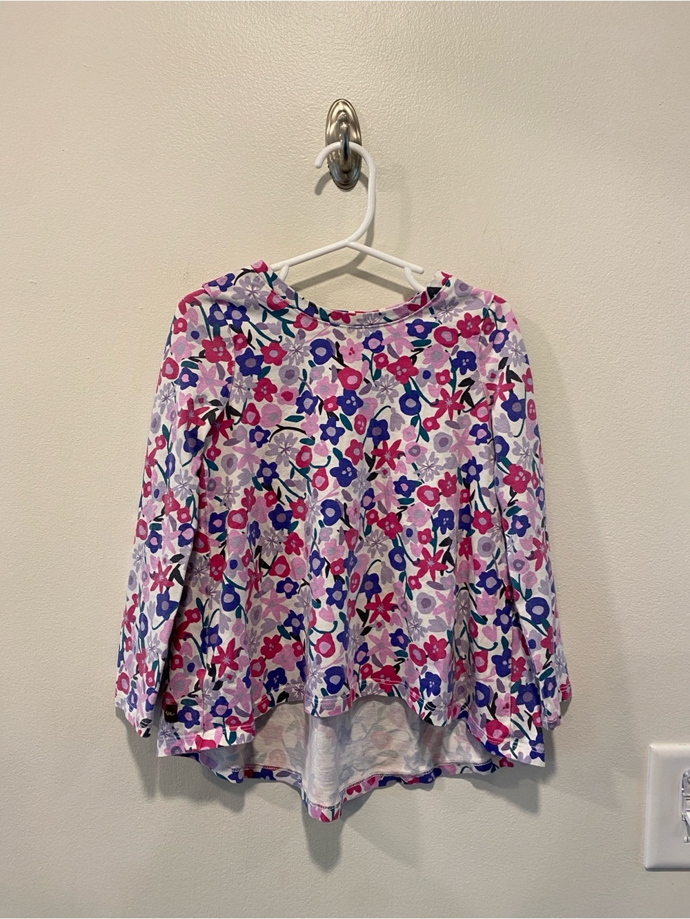 Tea collection girls long sleeve floral tee hi low hem relaxed Sz 6 100% cotton